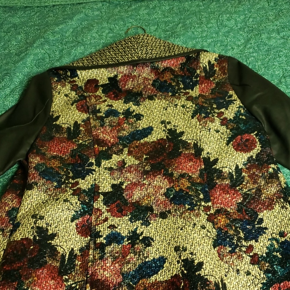 Jacket - Picture 3 of 3